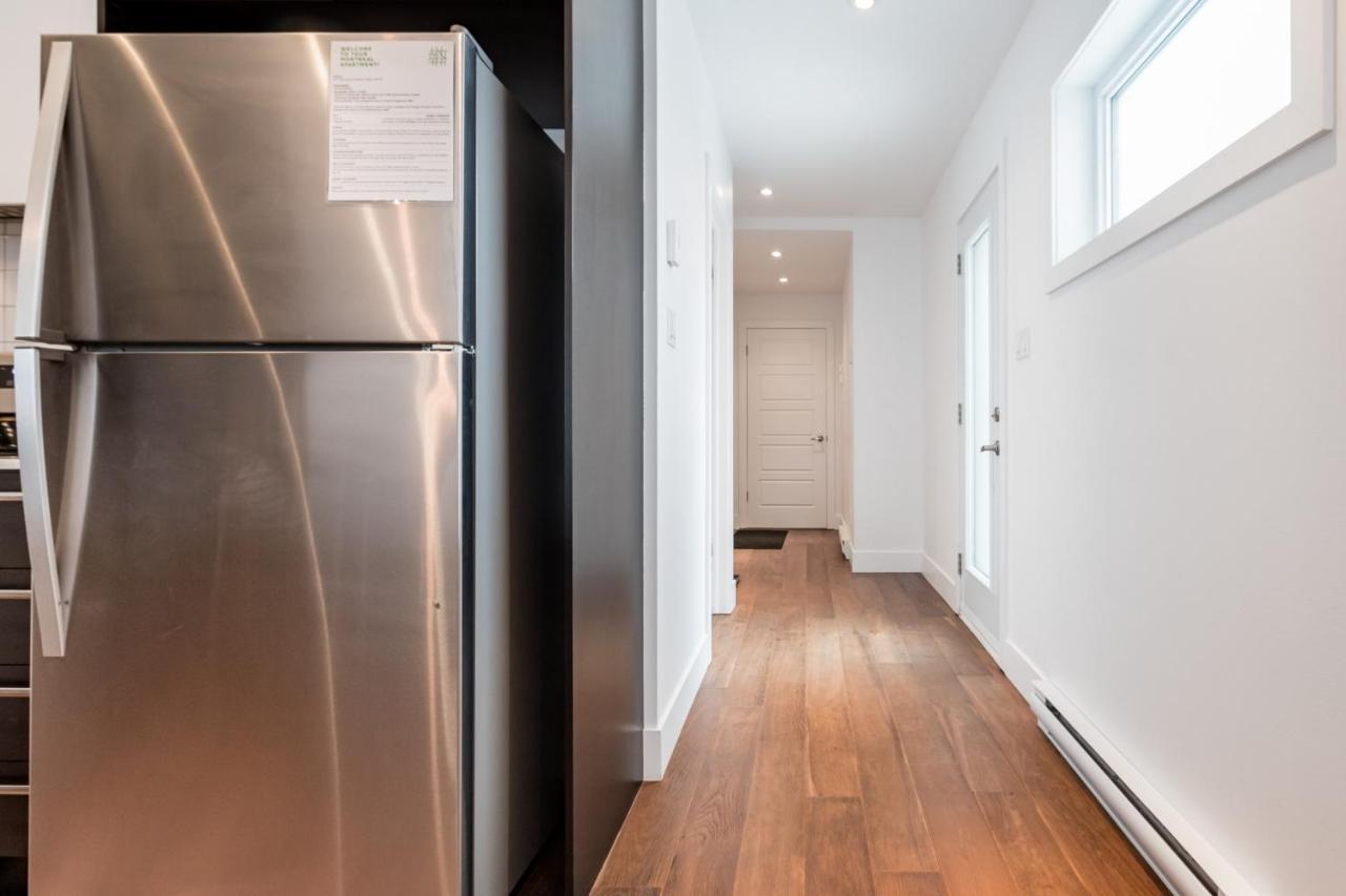 Sleek Condo In The Heart Of Little Italy By Den Stays 蒙特利尔 客房 照片